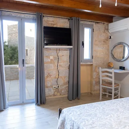 Holiday home Stenorougi Charias
