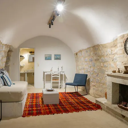 Holiday home Stenorougi Charias *